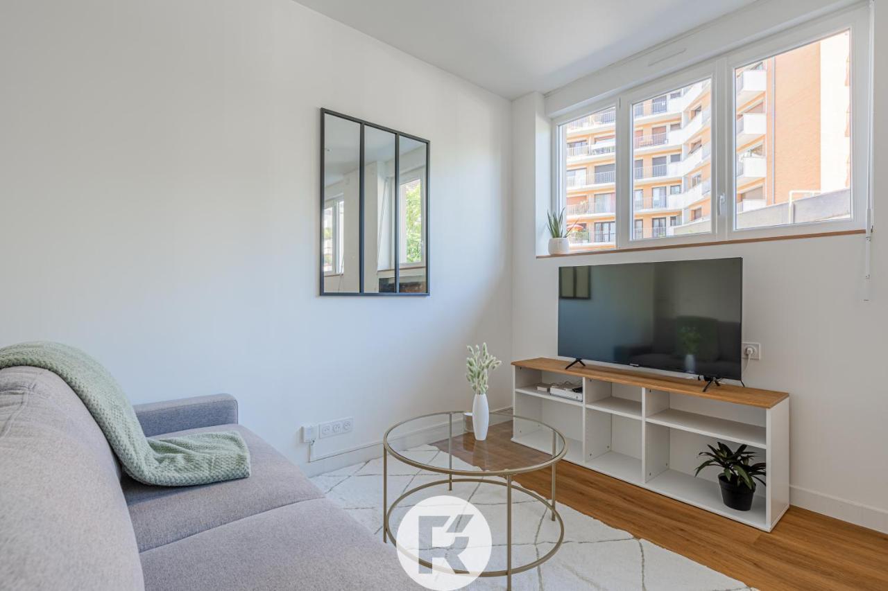 R'Apparts T2 Simply Beautiful Grenoble Exteriör bild